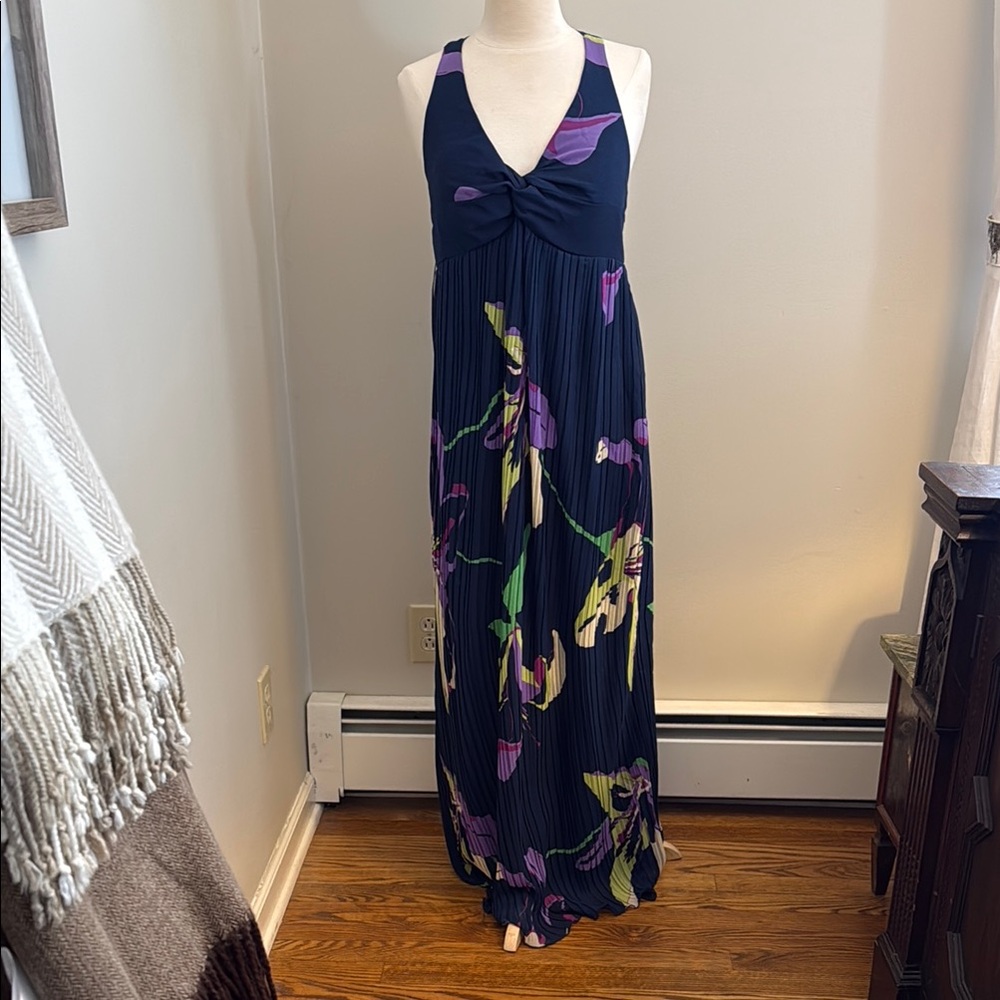 Chic Floral Maxi Dress in Navy and Purple back zip and accordion pleats